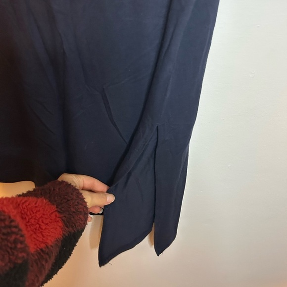 Athleta Navy Blue Cloudlight Asym Side Tie Tank - Picture 7 of 7